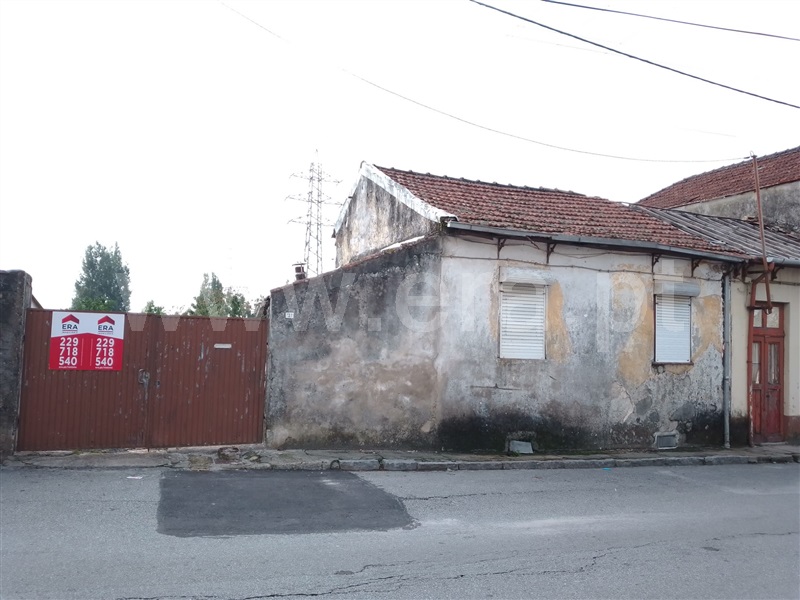 Moradia / Gondomar, Rio Tinto - Carvalheiras