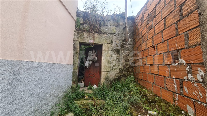 Moradia / Gouveia, Aldeias e Mangualde da Serra