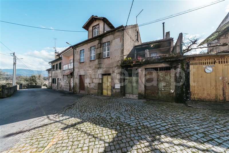 Moradia / Gouveia, Cativelos