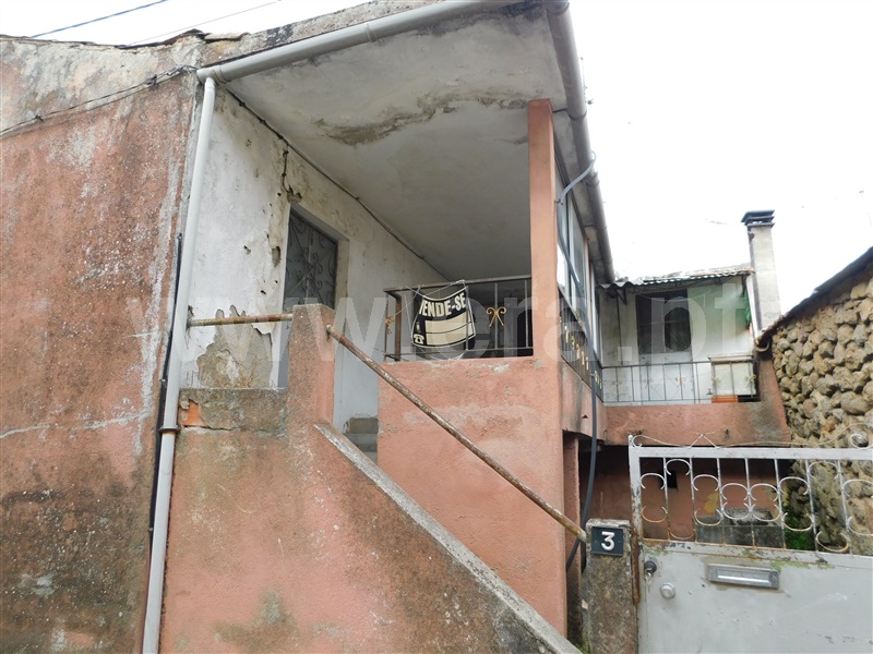 Moradia  Gouveia, Vila Nova de Tazem - 1359905 - 2