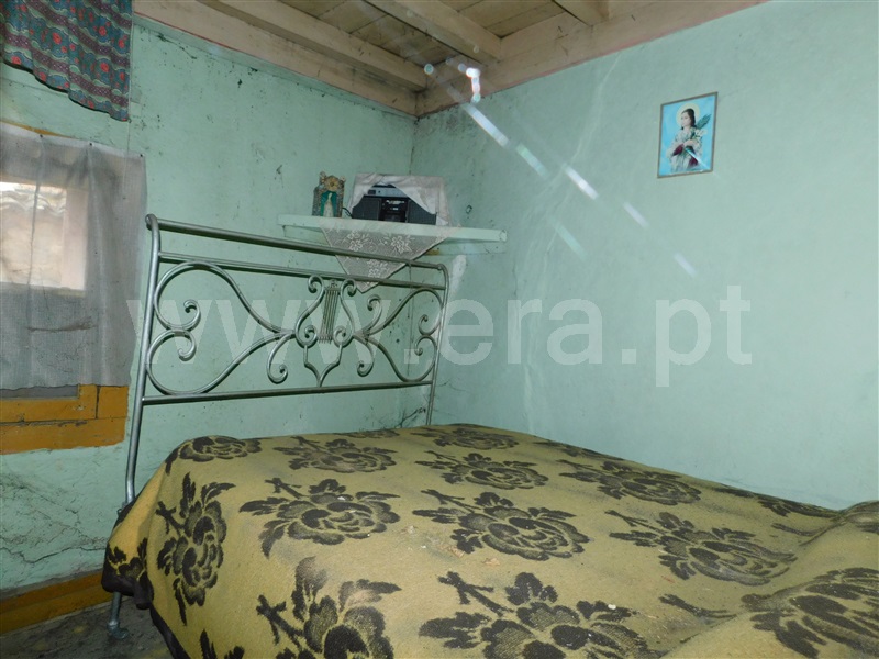 Moradia  Gouveia, Vila Nova de Tazem - 1359905 - 9