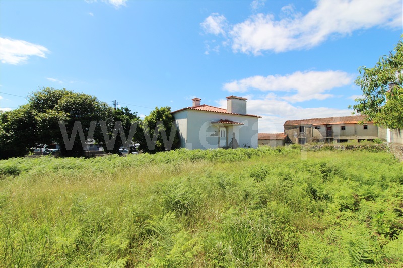 Moradia Isolada / Barcelos, Tamel (São Veríssimo)