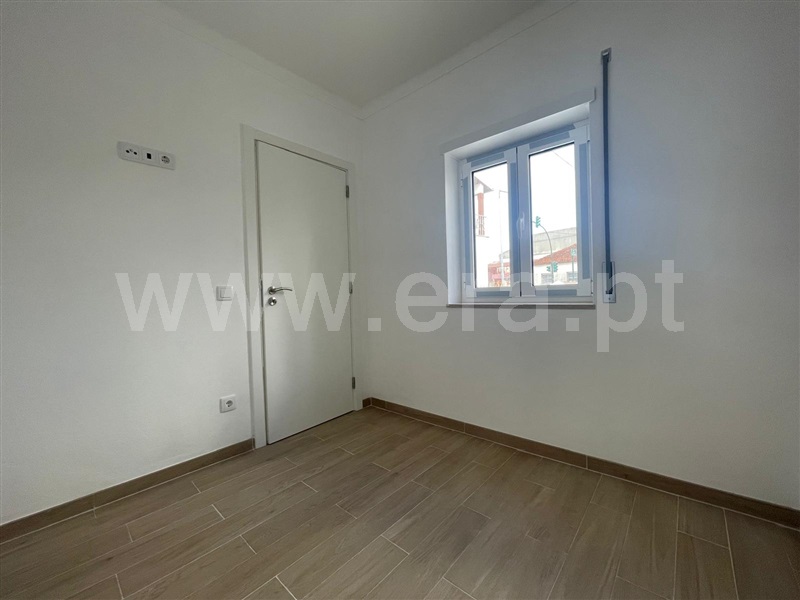 Moradia Isolada T1 Marinha Grande - 1478653 - 3