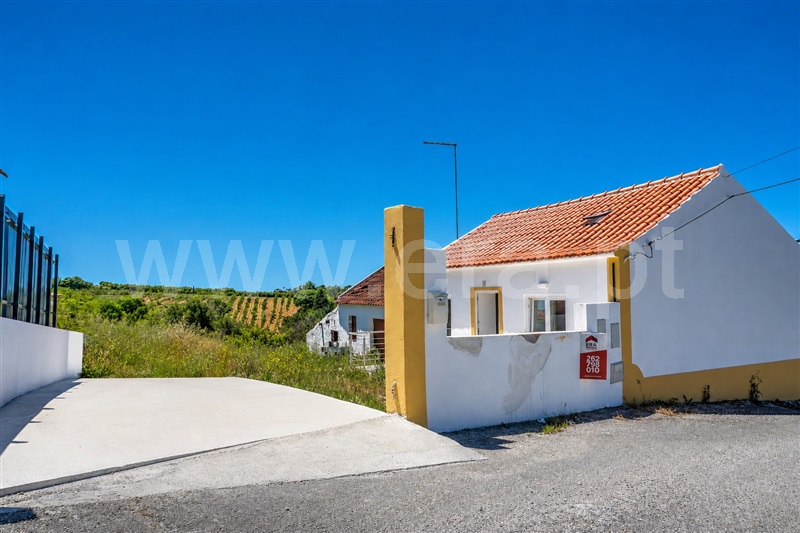Moradia Isolada T1 / Óbidos, Usseira