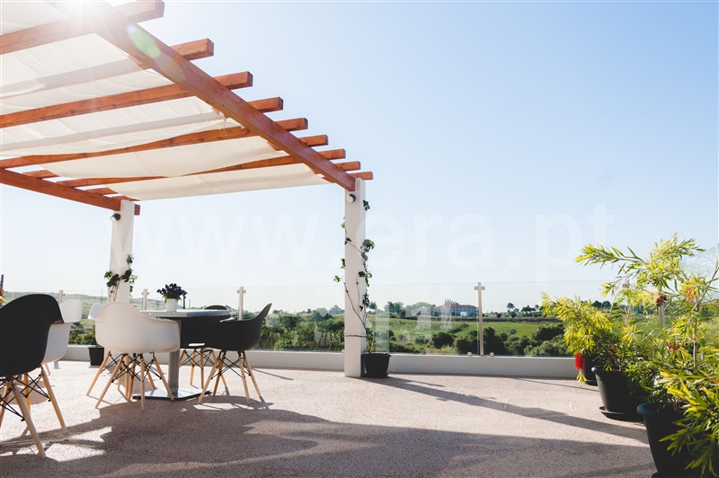 Lar T10 Oeiras, Porto Salvo - 1497057 - 9