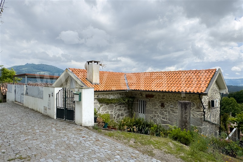 Moradia Isolada T2 / Amares, Bouro (Santa Marta)