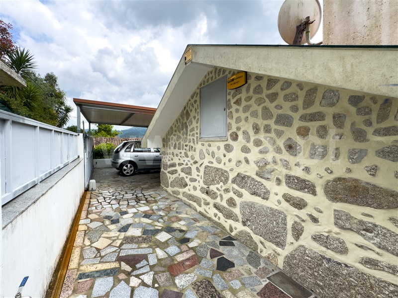 Moradia Isolada T2 com Quintal Amares, Bouro (Santa Marta) - 1407861 - 14