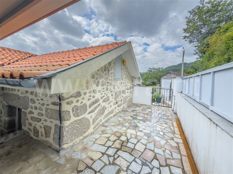 Moradia Isolada T2 com Quintal Amares, Bouro (Santa Marta) - 1407861 - 30