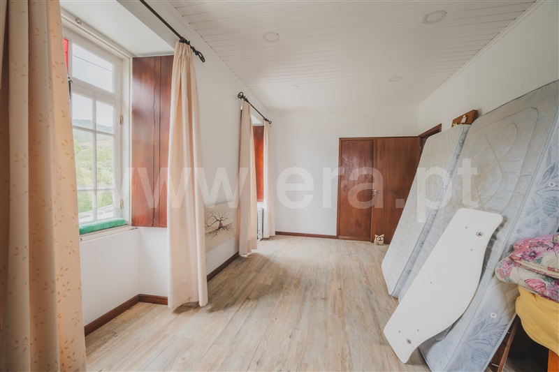 Moradia Isolada T2 Angra do Heroísmo, São Bento - 1488990 - 9