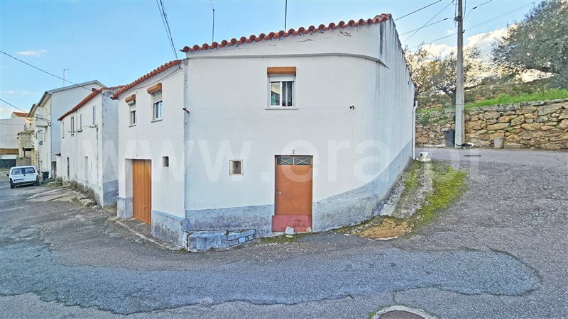Moradia Isolada T2 / Celorico da Beira, Lajeosa do Mondego