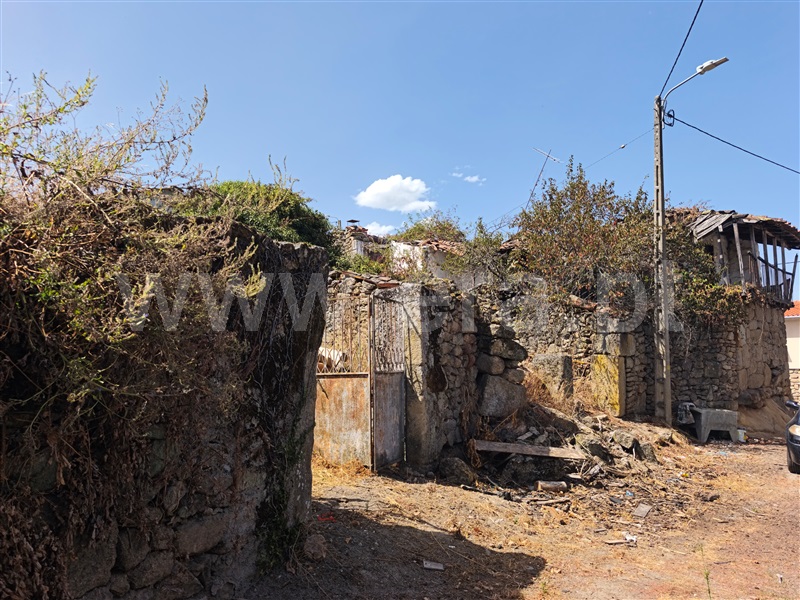Moradia T2 à venda em Vilarelho da Raia, Chaves — foto 4