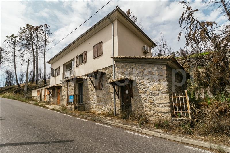 Moradia Isolada T2 / Covilhã, Canhoso