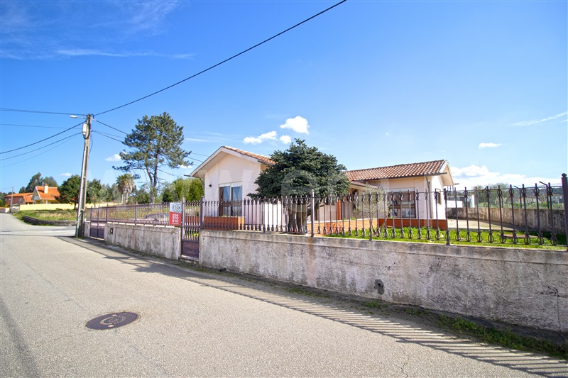 Moradia Isolada T2 / Espinho, Paramos