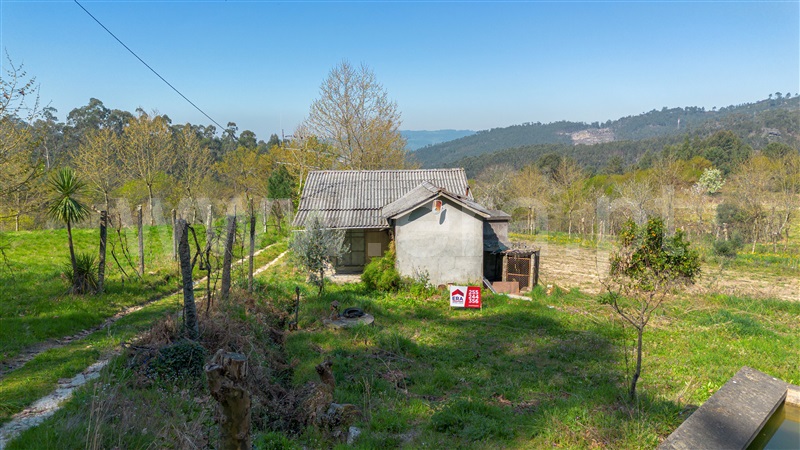 Moradia Isolada T2 / Felgueiras, Sendim