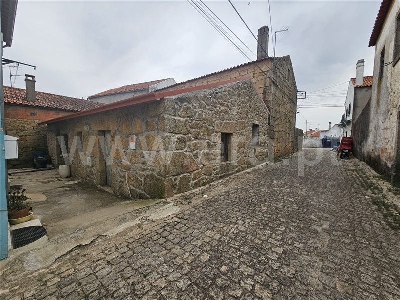 Moradia Isolada T2 / Fundão, Póvoa da Atalaia