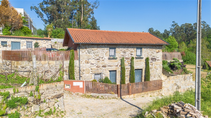 Moradia Isolada T2 / Guimarães, Serzedo e Calvos