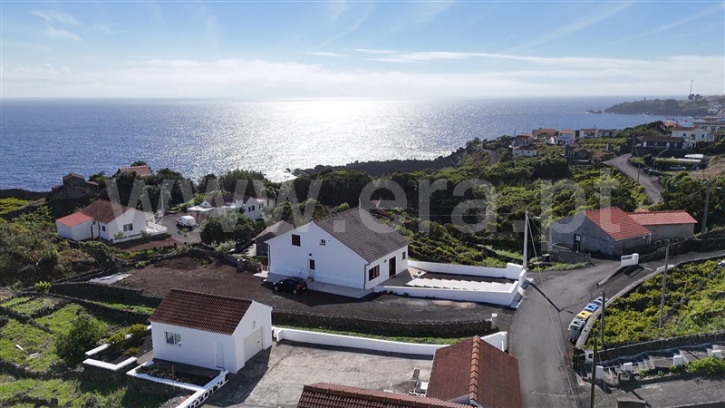 Moradia Isolada T2 / Lajes do Pico, Calheta de Nesquim