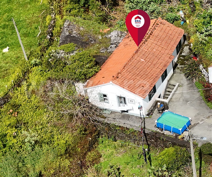 Moradia Isolada T2 / Lajes do Pico, São João