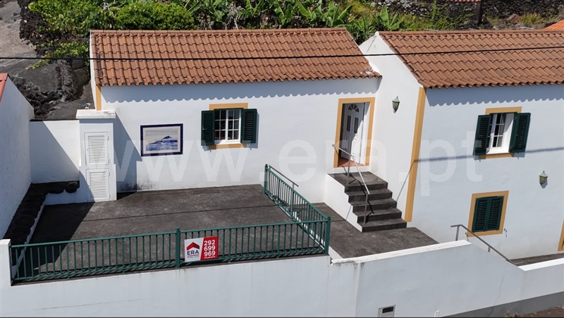 Moradia Isolada T2 / Lajes do Pico, São João
