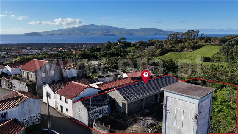 Moradia Isolada T2 / Madalena, Criação Velha