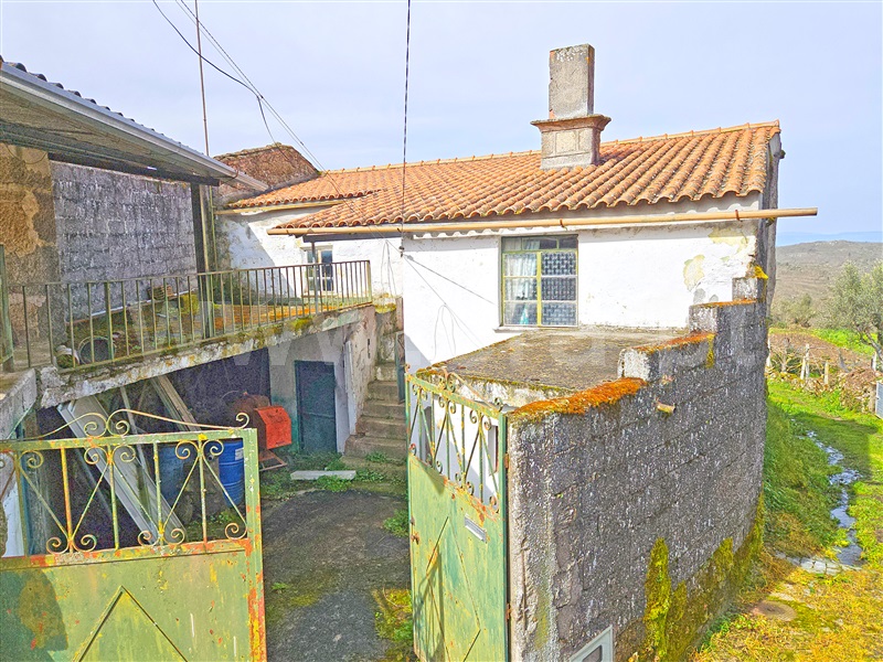 Moradia Isolada T2 / Pinhel, Gouveias