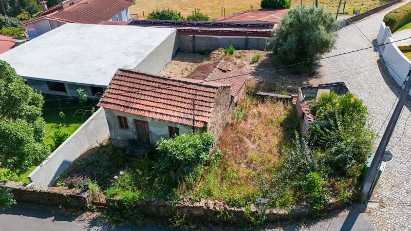 Moradia Isolada T2 / Santo Tirso, Areias, Sequeiró, Lama e Palmeira