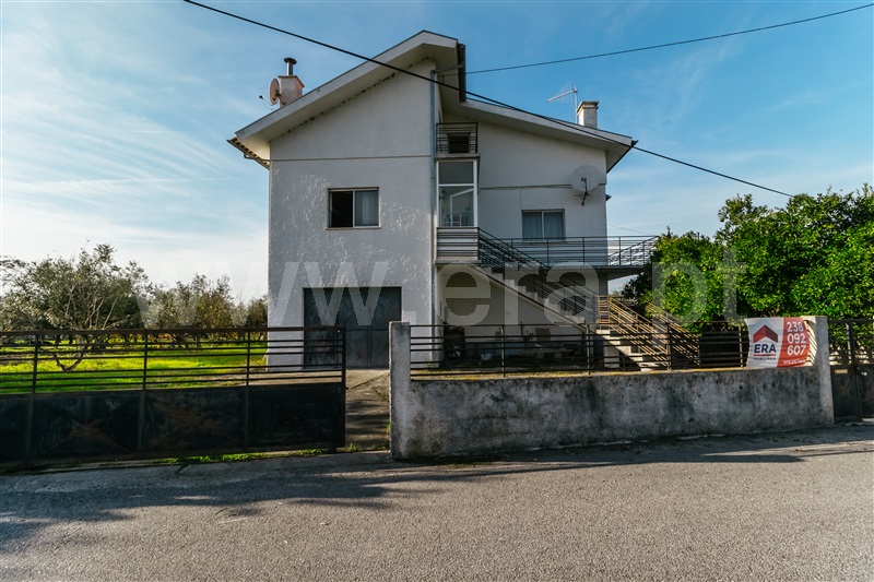 Moradia Isolada T2 / Seia, Santa Comba