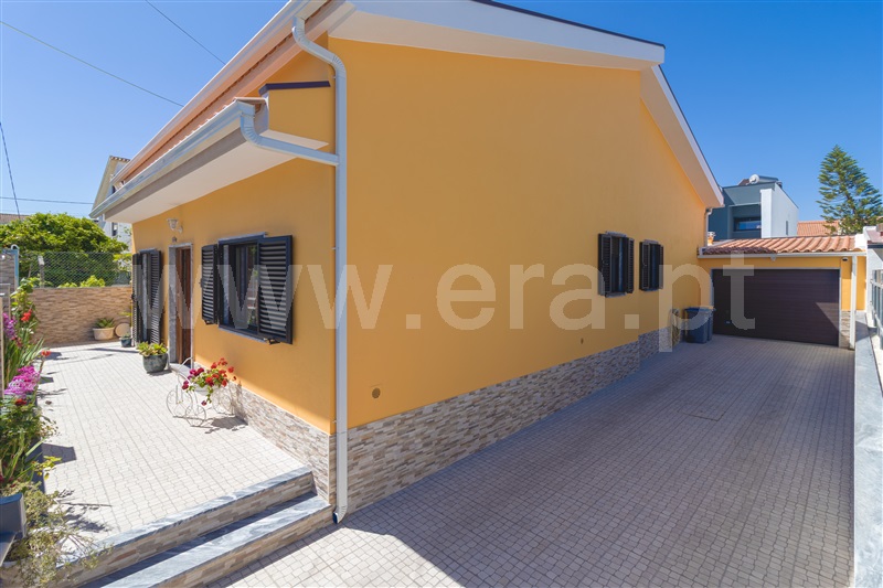Moradia Isolada T2 Seixal, Amora - 1482549 - 8
