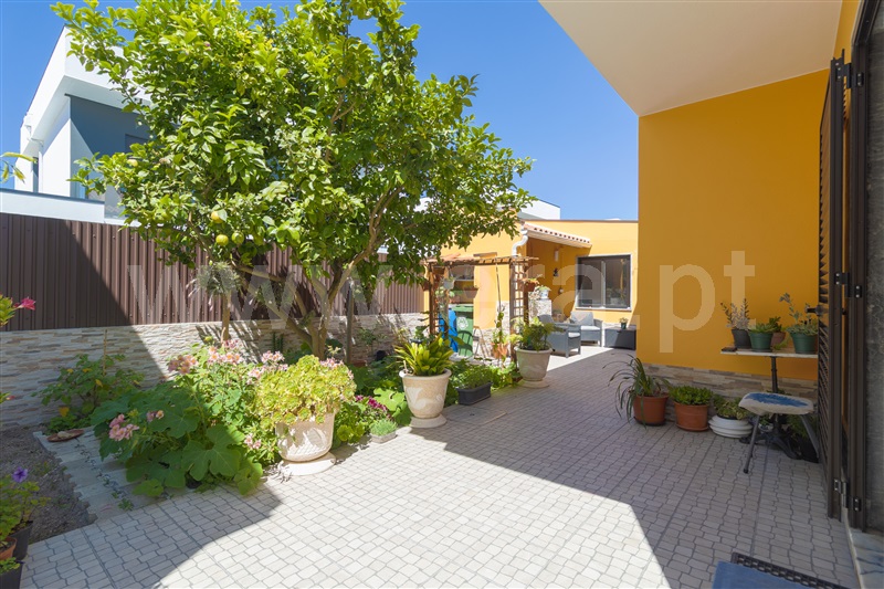 Moradia Isolada T2 Seixal, Amora - 1482549 - 10