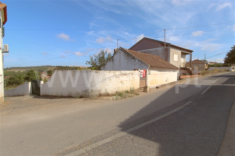 Moradia Isolada T2 / Torres Vedras, Campelos e Outeiro da Cabeça