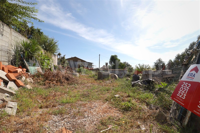 Moradia Isolada T2 / Vila Nova de Famalicão, Requião
