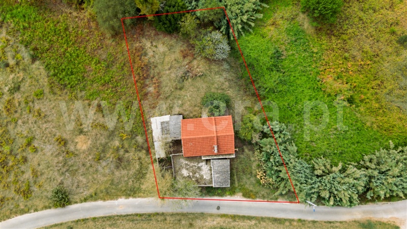Moradia Isolada T3 / Alcobaça, Bárrio