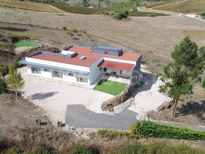 Moradia T3 em Vila Verde dos Francos, €649.500
