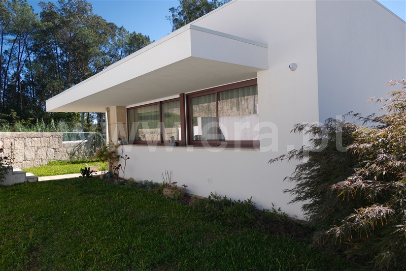 Moradia Isolada T3 / Amares, Lago