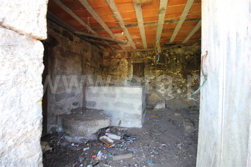 Moradia Isolada T2 Amares, Torre e Portela - 1361017 - 25