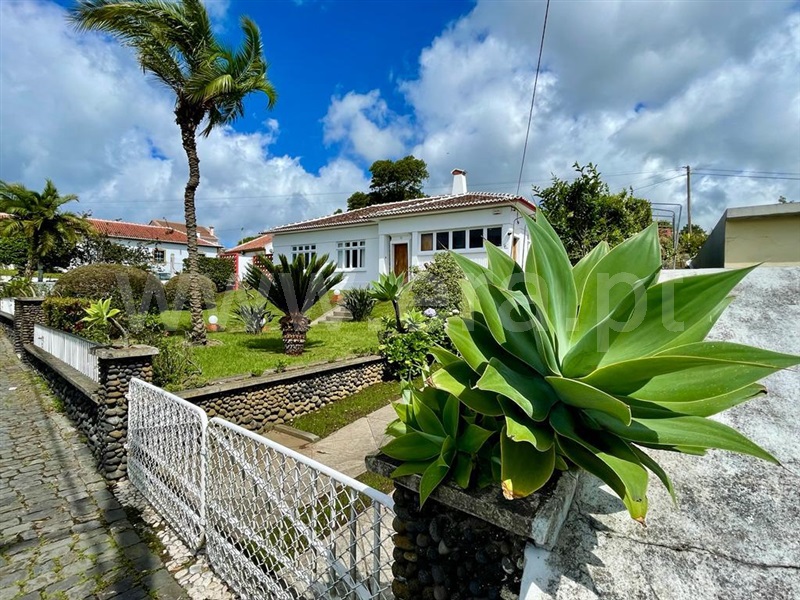 Moradia Isolada T3 / Angra do Heroísmo, Angra (São Pedro)