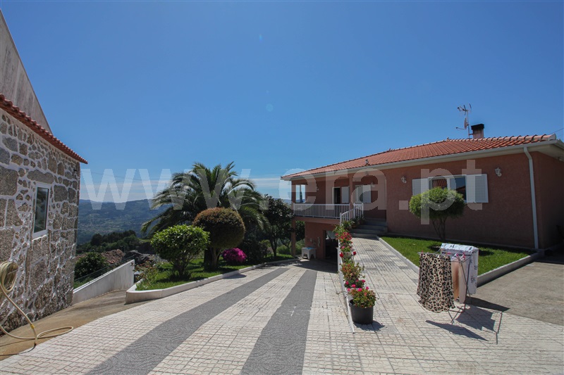 Moradia Isolada T3 com Jardim Arcos de Valdevez, Padreiro (Salvador e Santa Cristina) - 1400459 - 4
