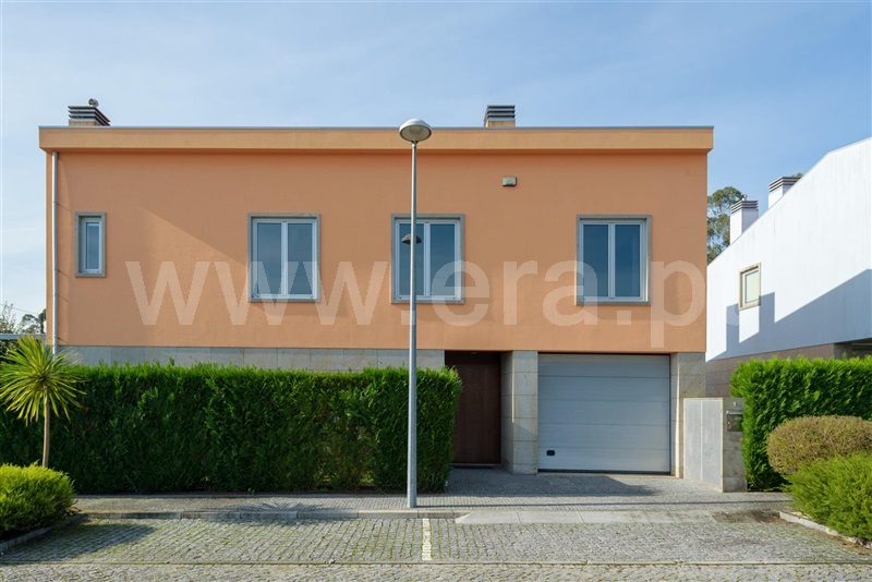 Moradia Isolada T3 Barcelos, Vila Cova e Feitos - 1497151 - 1