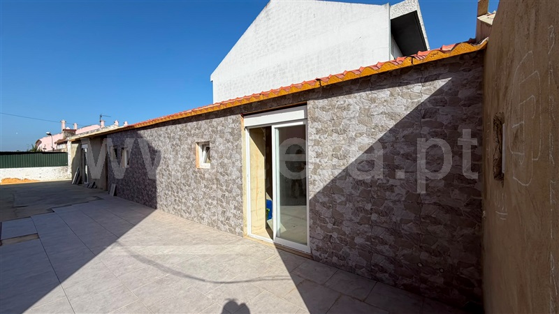 Moradia Isolada T3 / Barreiro, St. Ant. Charneca / Coreto