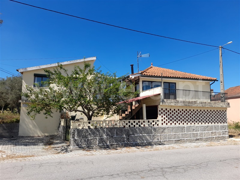 Moradia Isolada T3 / Boticas, Ardãos e Bobadela