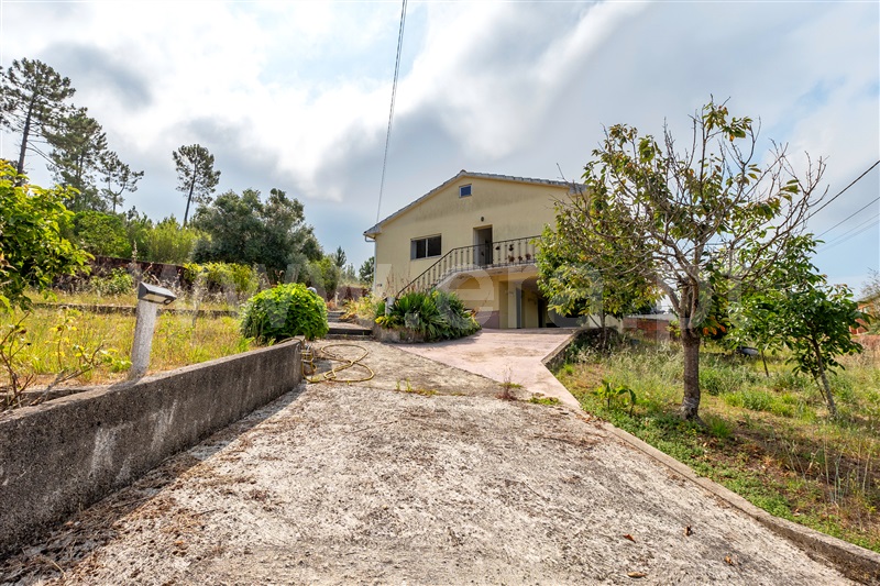 Moradia T3 à venda em Venade e Azevedo, €350.000