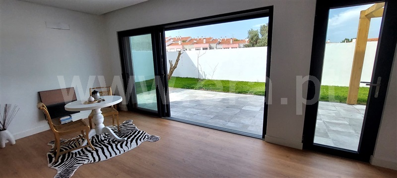 Moradia Isolada T3 com Quintal Cascais, Alcabideche - 1362933 - 1