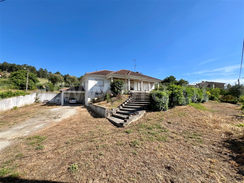 Moradia Isolada T3 Chaves, São Pedro de Agostém - 1395947 - 1