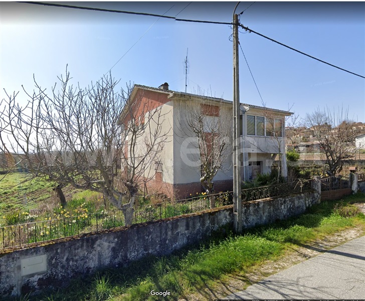 Moradia Isolada T3 / Chaves, Calvão e Soutelinho da Raia