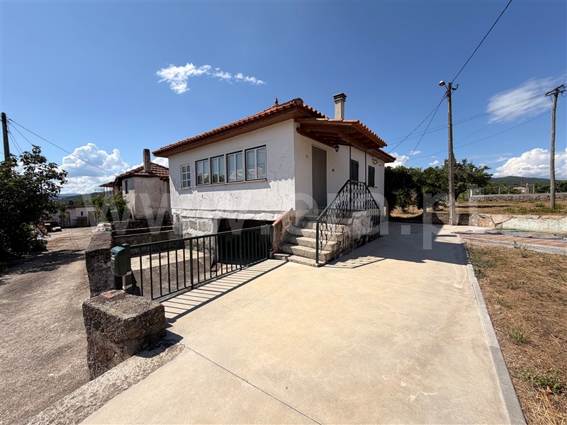 Moradia Isolada T3 / Chaves, Loivos e Póvoa de Agrações