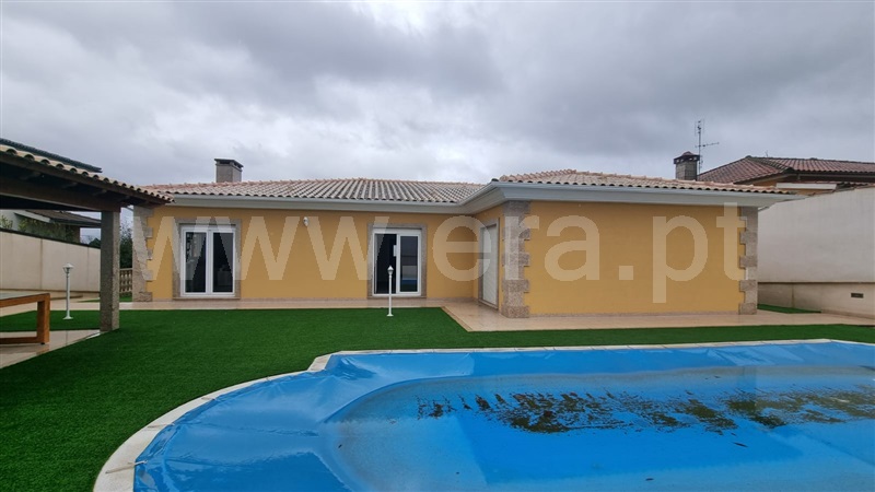 Moradia Isolada T3 / Chaves, Vale de Anta