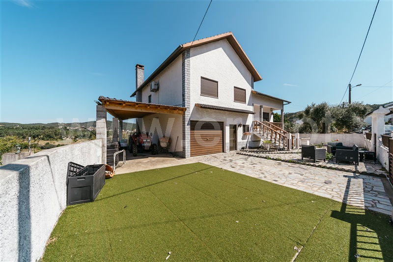 Moradia Isolada T3 / Covilhã, Casegas e Ourondo