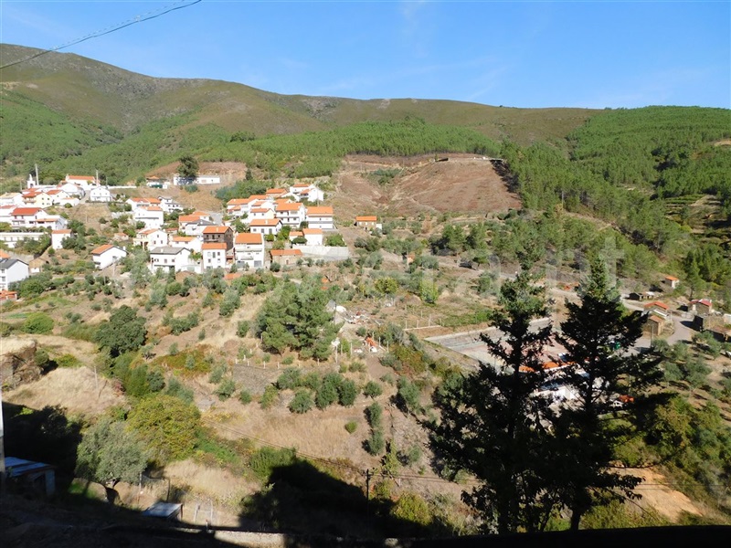 Moradia Isolada T3 Covilhã, São Jorge da Beira - 1054124 - 2