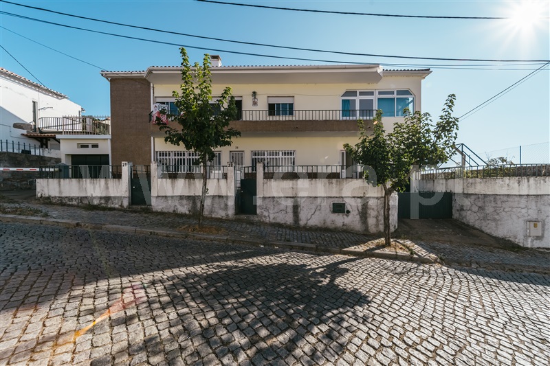 Moradia Isolada T3 / Covilhã, Tortosendo