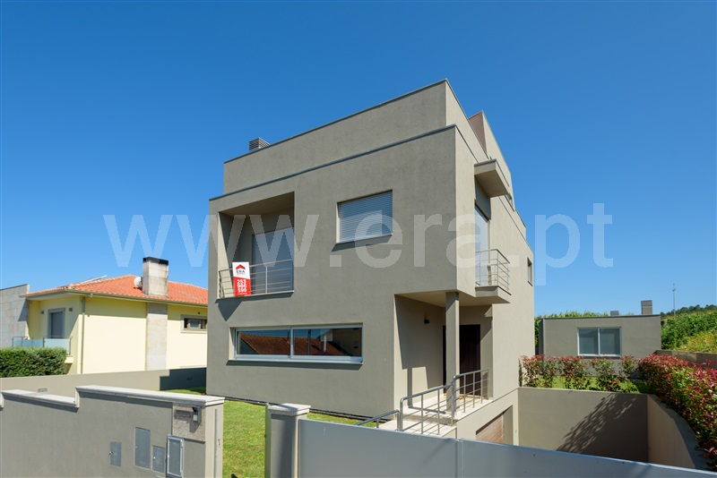 Moradia Isolada T3 / Esposende, Antas